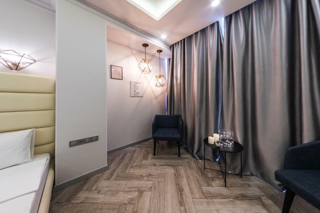 Appartamento Gagarin Studio Odessa Esterno foto